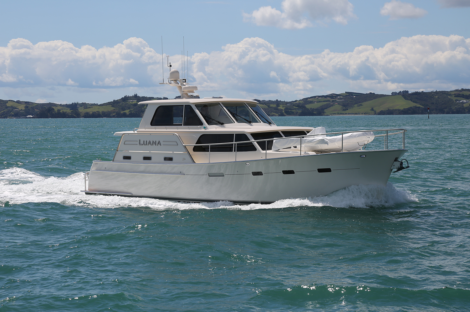 Elite-15m Mid-Pilothouse - Luana
